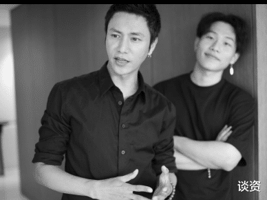 陈坤|陈坤晒父子合照，冻龄似小鲜肉，被赞比19岁儿子还年轻