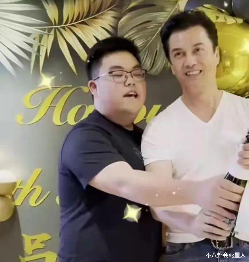 陈坤|子比父丑的10对明星父子,陈坤儿子像路人,看到狄龙儿子太可惜了