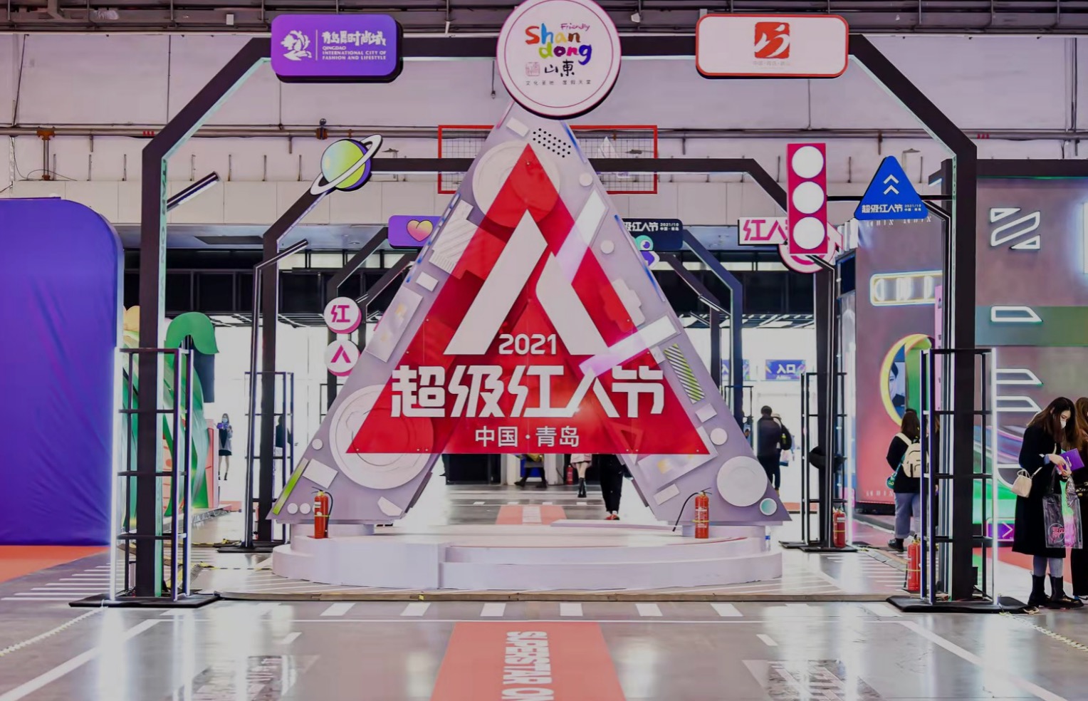 iPad|我看微博红人节:在抖音赚钱,在微博赚“前途”