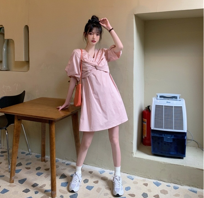 24格时尚圈|小个子女生这样穿，视觉上可以增高几厘米！
