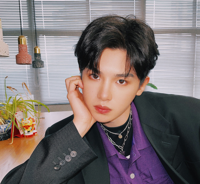 杜华|故技重施？杜华点赞杨紫张艺兴CP博，疑为旗下艺人“当爹”转移视线