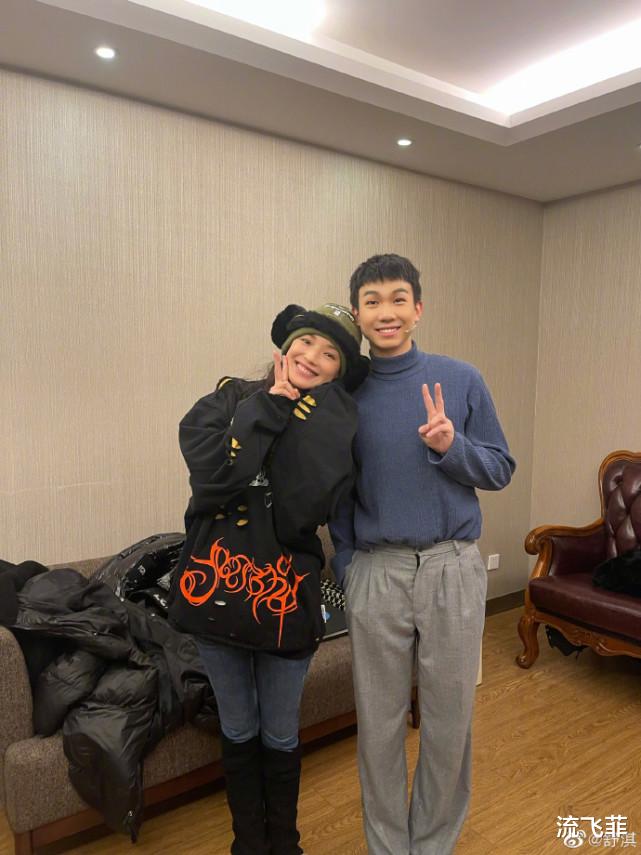 舒淇|年轻时美得冒泡曾与舒淇一同扮演女主角的天心，如今却像保养不佳的大妈