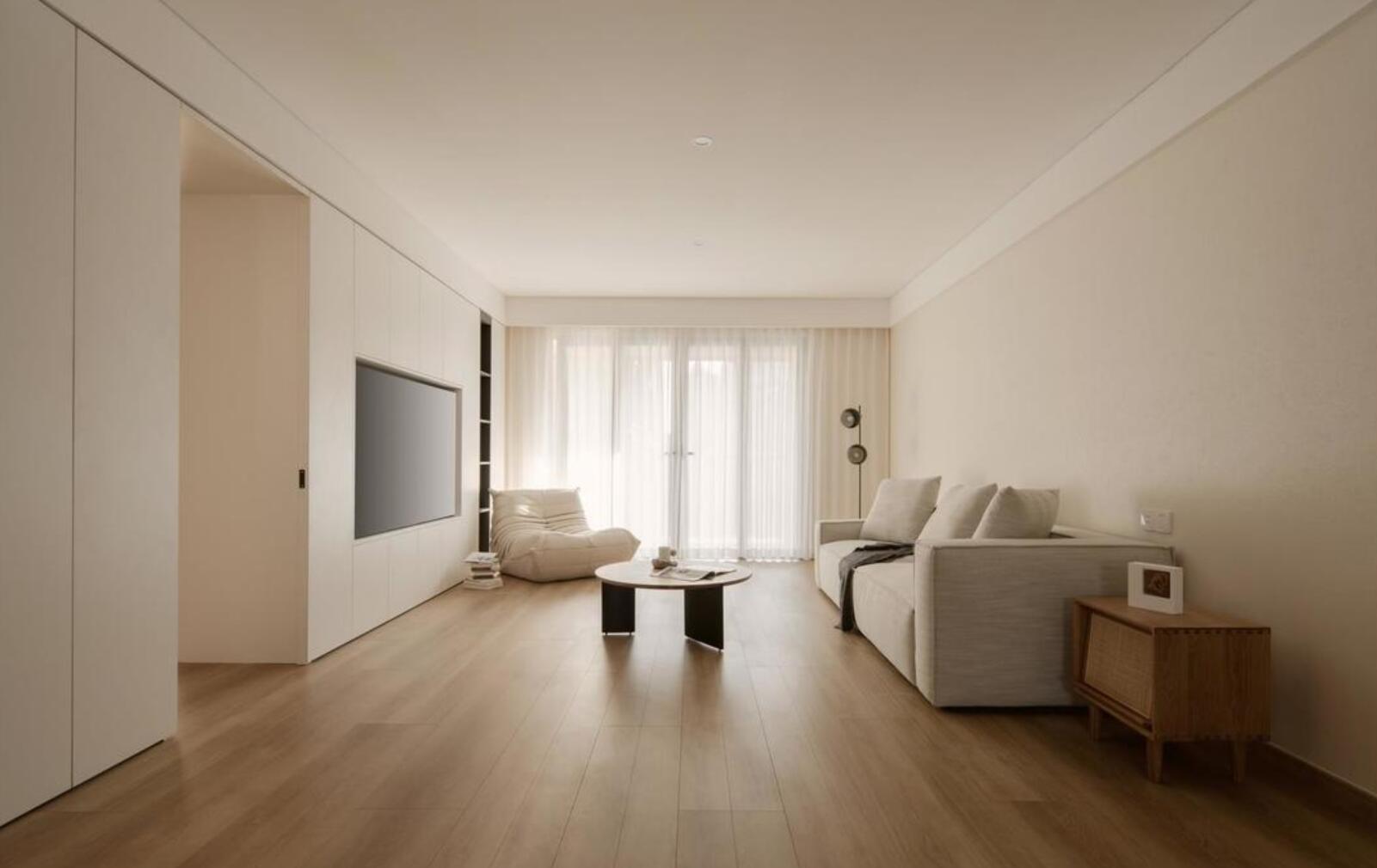 精致的生活，并不需要华丽的空间，看她家简简单单，照样很温馨