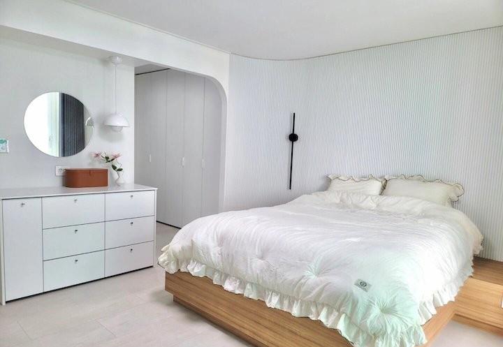 156㎡二手精装房完成蜕变，将简约风贯彻到底，清爽干净越看越喜欢