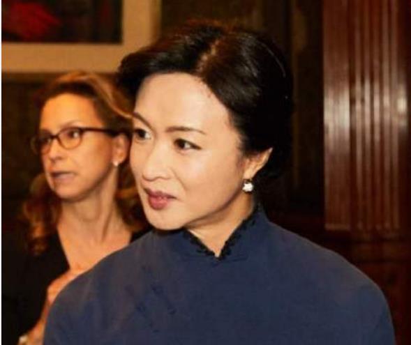 金星|正面刚！金星发文怒斥节目海报里为何没她，节目组冷漠回应