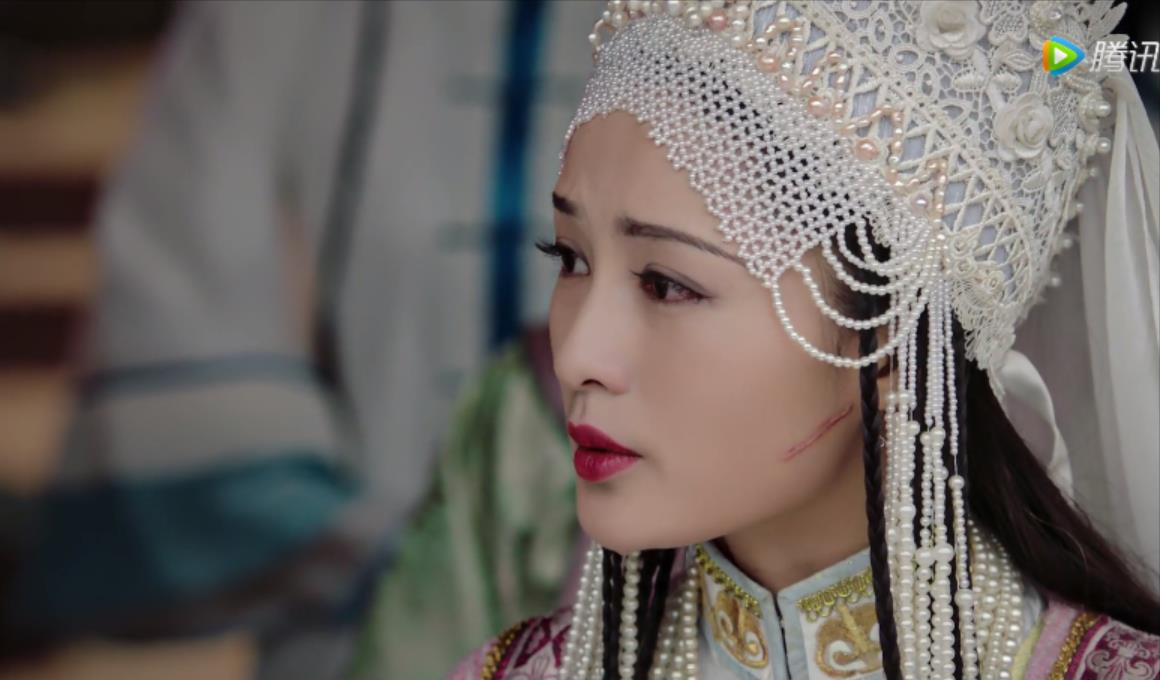 高秉烛|《如懿传》：中寒香见是最美貌的女子，惊艳出场，却让帝后离心？