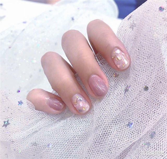 美甲 心理学：凭直觉选1款美甲，测你是什么香味的女生？