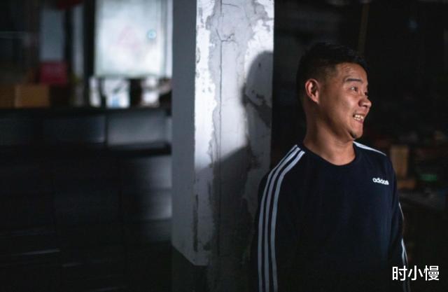 残疾人|从被骂“活得不如一条狗”,到年入千万的老板,他到底做对了啥?