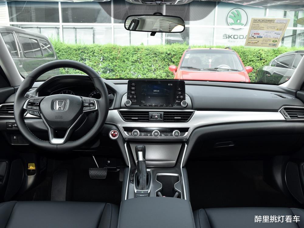 本田雅阁|开了两年大众速腾，换开本田雅阁，车主：难以抹平的差距