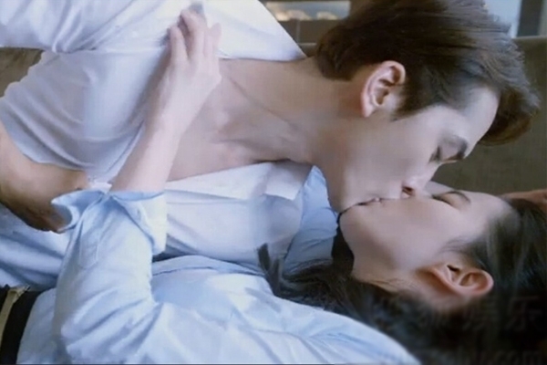 吻戏|口臭女明星接吻熏吐多少人！林心如不算什么！最后一位颠覆想象！