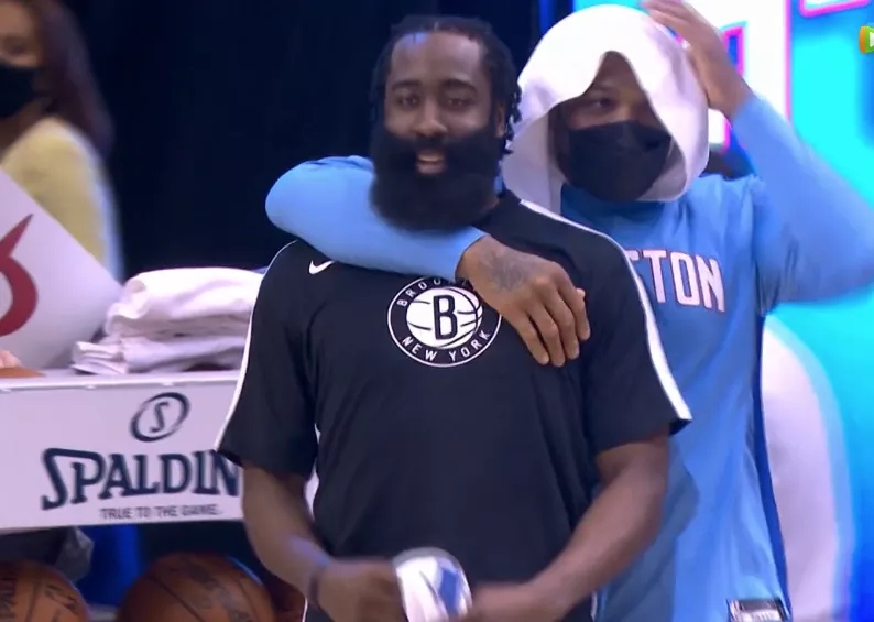 詹姆斯·哈登|13連敗！火箭用這種方式致敬哈登......