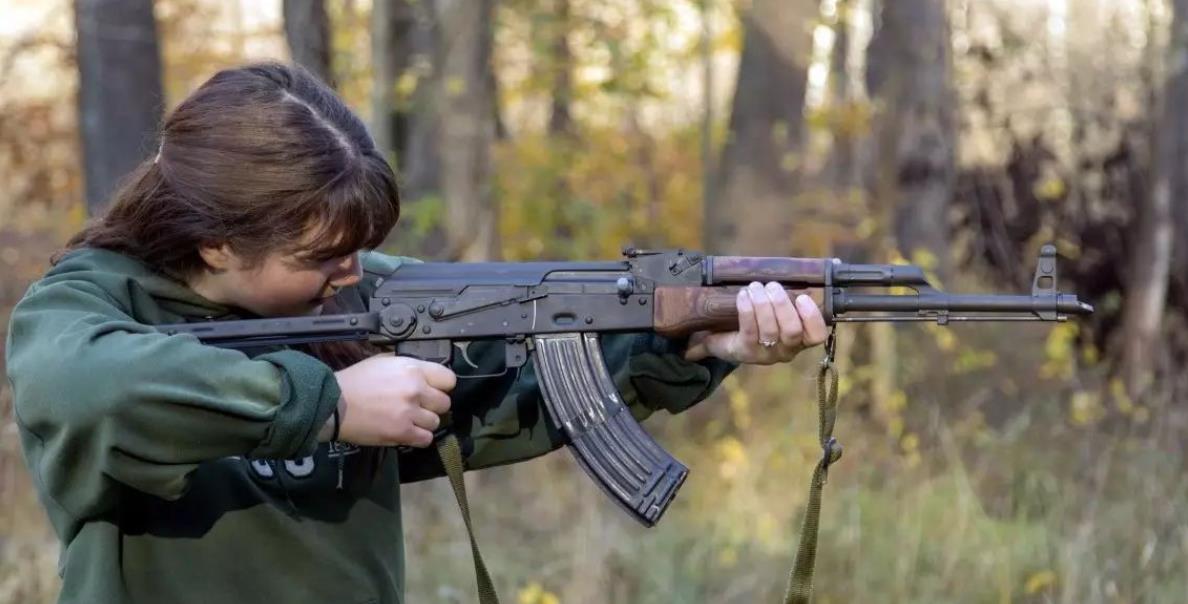 情微说|德军二战发明的天才步枪,一个班能打一个排,苏军表示真是羡慕