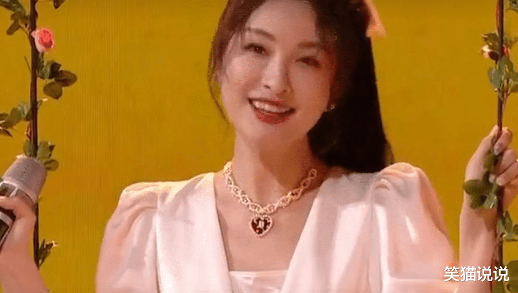 吴昕|双向奔赴的家人！吴昕深夜晒九宫格照，与何炅相拥照片放C位！