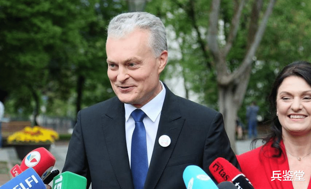 立陶宛|不遮掩了！立陶宛和中国外交降级第二天，美联储送去6亿美金援助