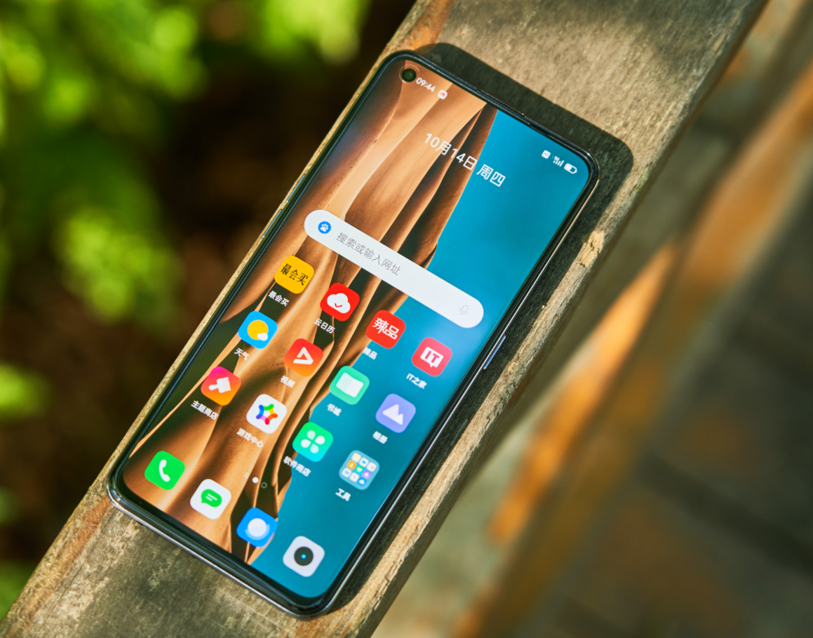 realme|中端旗舰跌至千元优势神机，65W快充+6400万三摄，跌至1699元