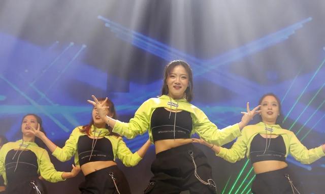 白衣少年啊 临汾同盛实验中学载歌载舞闹元宵,携手犇向新征程