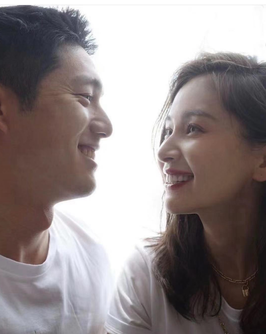 吴永恩|吴永恩低调探班王子文,在片场从天亮等到天黑,为女友甘之如饴