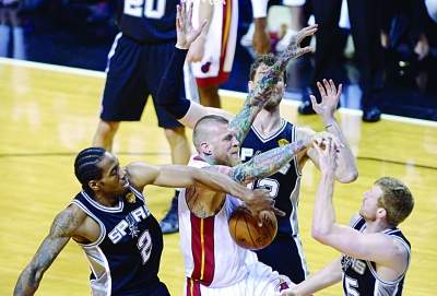 马刺队|NBA十大无语盘外招，詹皇卧底、7冠杀手上榜，约胖子仇人第一