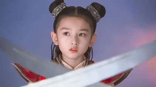 娱乐圈|5位“95后”女星，程潇“丰满身材”备受关注，杨超越在不断提升