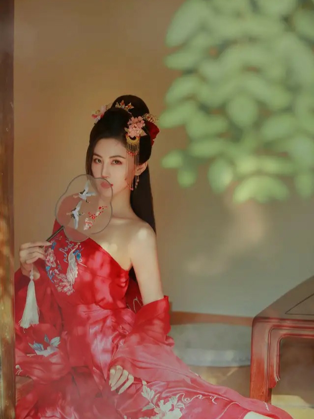 款款曲韵,旖旎了一个女子的柔情和婉约