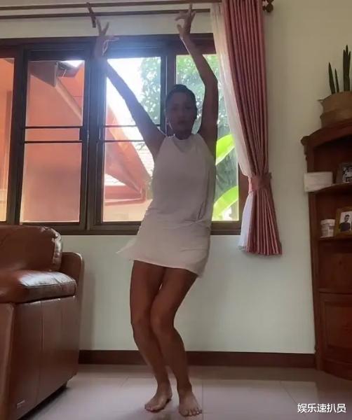 瞿颖|瞿颖穿超短裤忘我热舞，秀性感火辣身材，却意外秀出坚实大腿肌肉