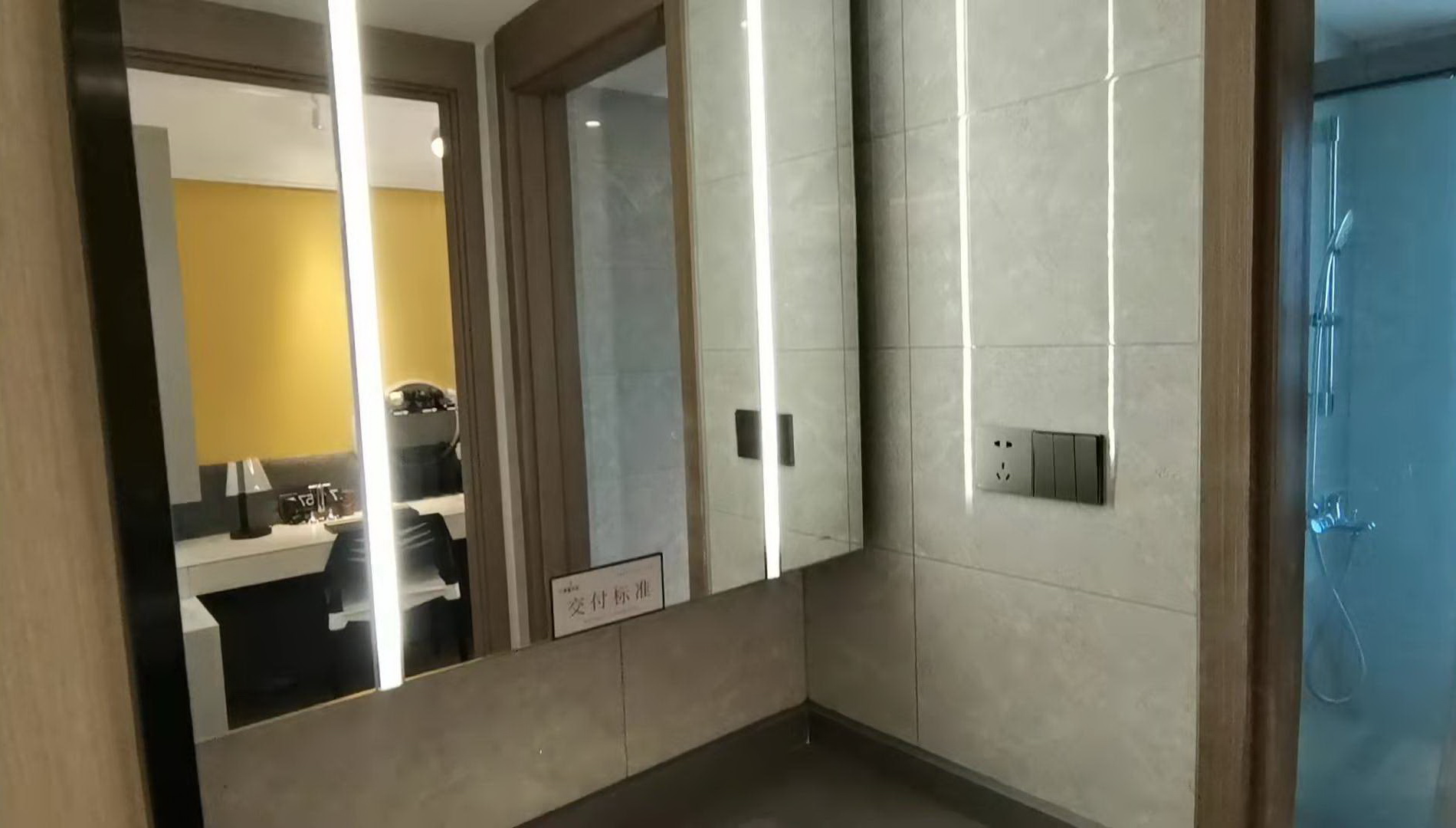 飘窗|100平米的标准三房户型，鉴赏一下交楼标准。