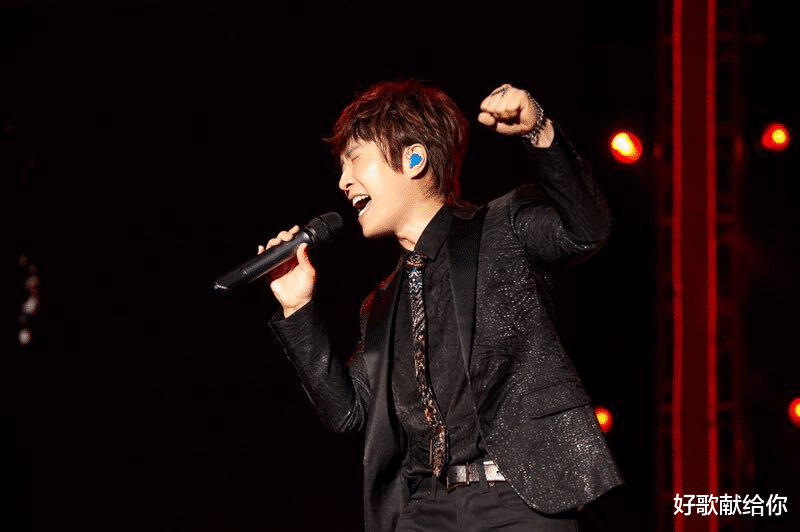 王杰|红极一时的情歌王子陷入低潮：只有潮水退去，才能看清歌坛的窘迫