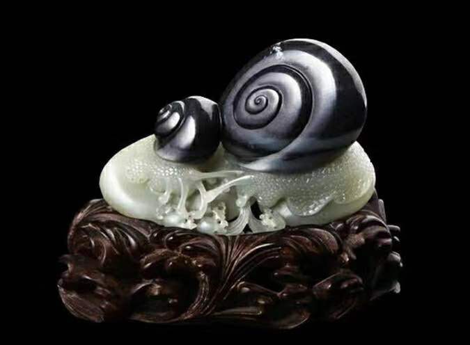 |这种和田玉，即使没有证书，价值也堪比羊脂！