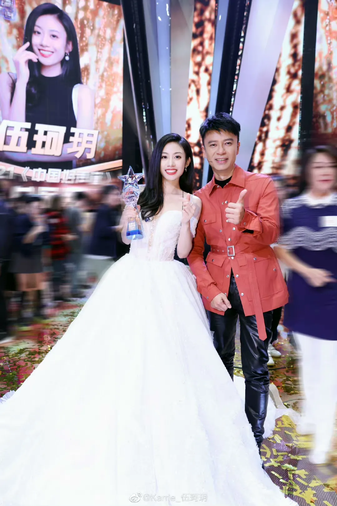 TVB|才貌双全！深大学子夺得“中国好声音”年度总冠军！