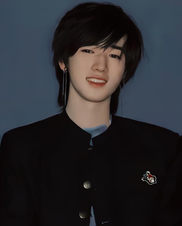 刘耀文|刘耀文换发型，轻而易举迎来颜值巅峰，却和宋亚轩越来越神似