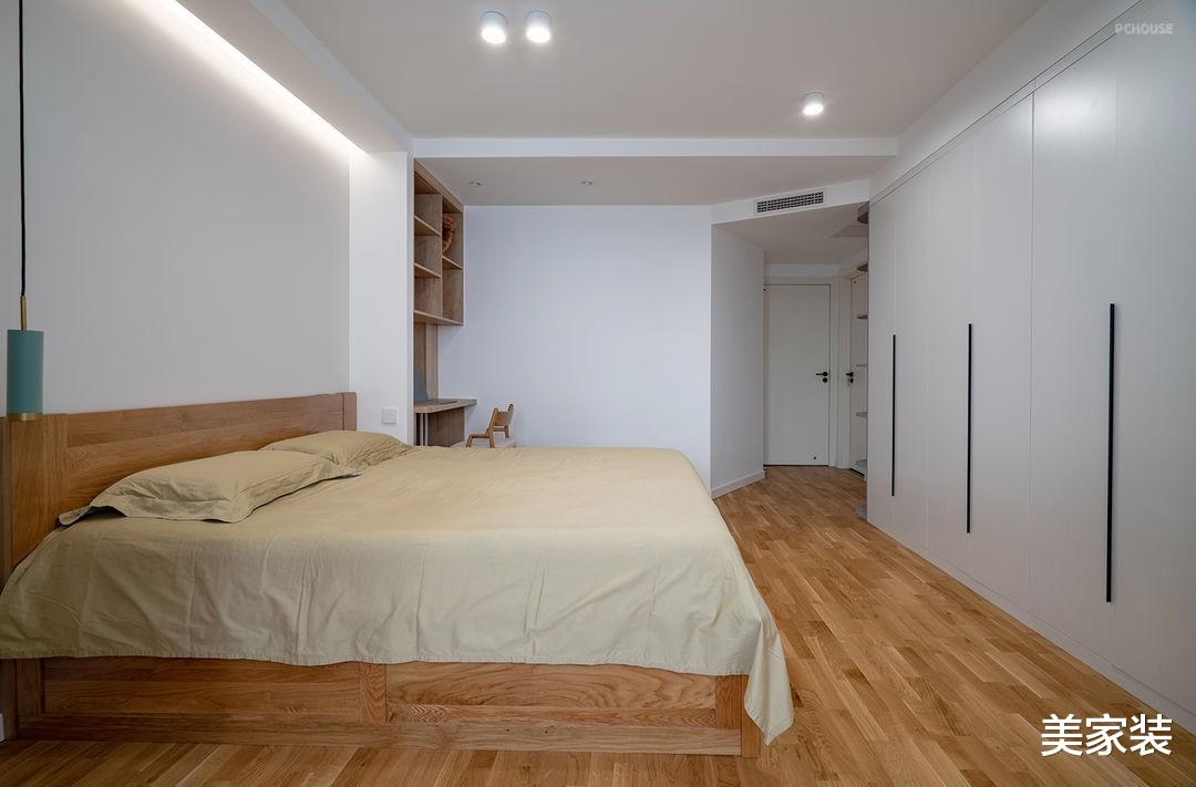 为三胎宝宝设计的新家，自带家庭图书馆，满屋的书香气息，好温馨