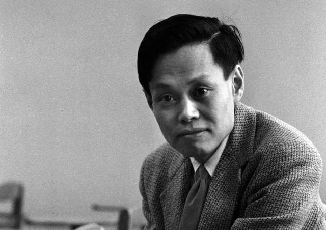 物理学家 100岁的杨振宁，到底牛在哪儿？