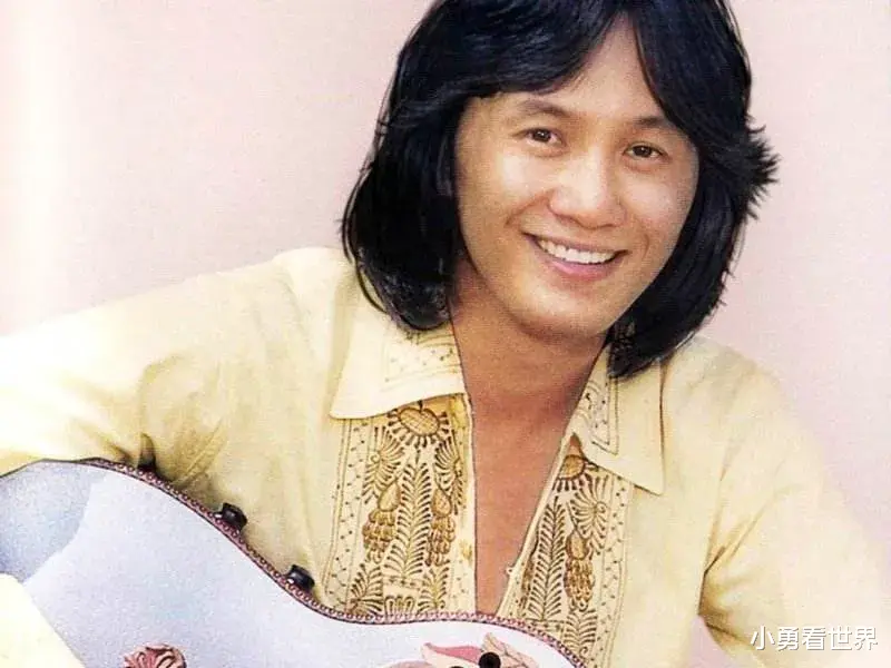 许冠杰|深度解读，许冠杰获得大奖的《日本娃娃》，写到了张国荣邓丽君？