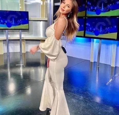 穿衣搭配|阿根廷性感新闻女主播,因穿衣大胆而成焦点,节目收视率“飙升”