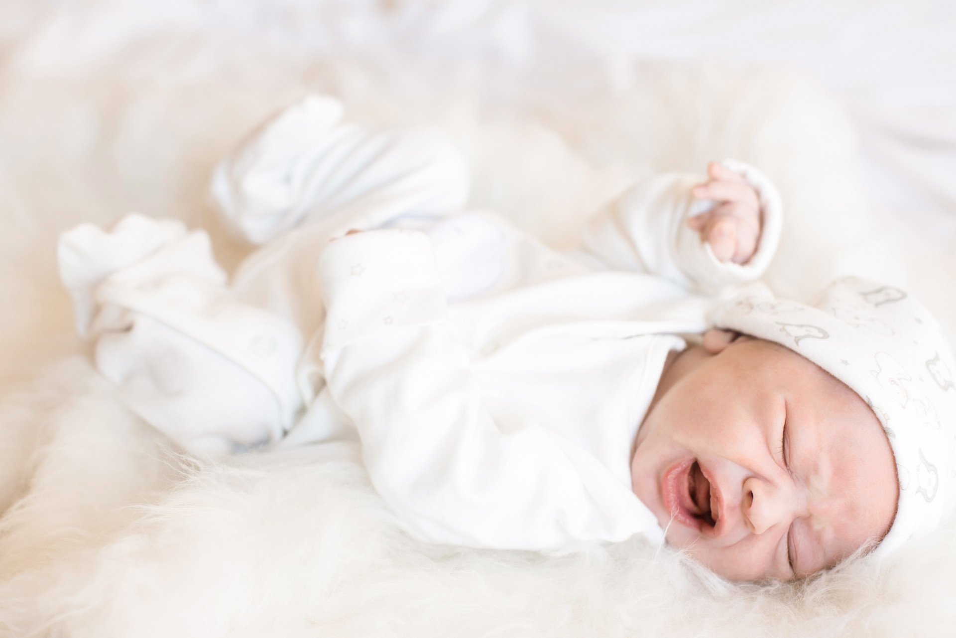 菁妈育儿|宝宝有多聪明？出生自带的5个生理现象告诉你，别说孩子啥也不懂