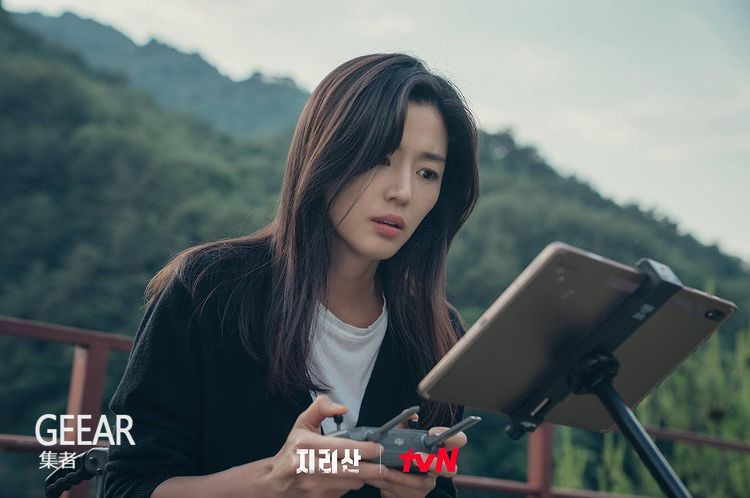 小姐姐|2021韩国最佳演员Top 10 备受争议的他打败全智贤