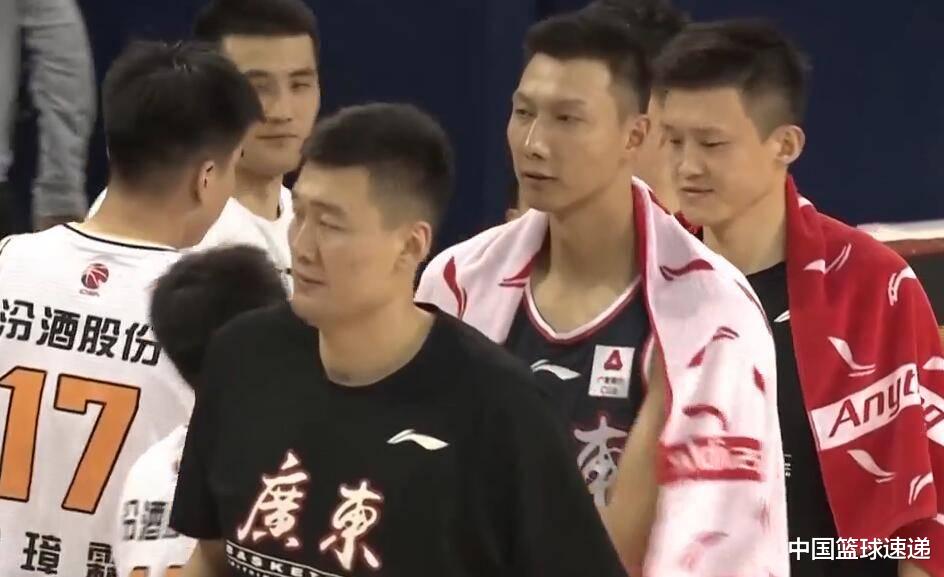 广东男篮|CCTV5+直播CBA焦点战，广东对阵老冤家，易建联或强势爆发止败！