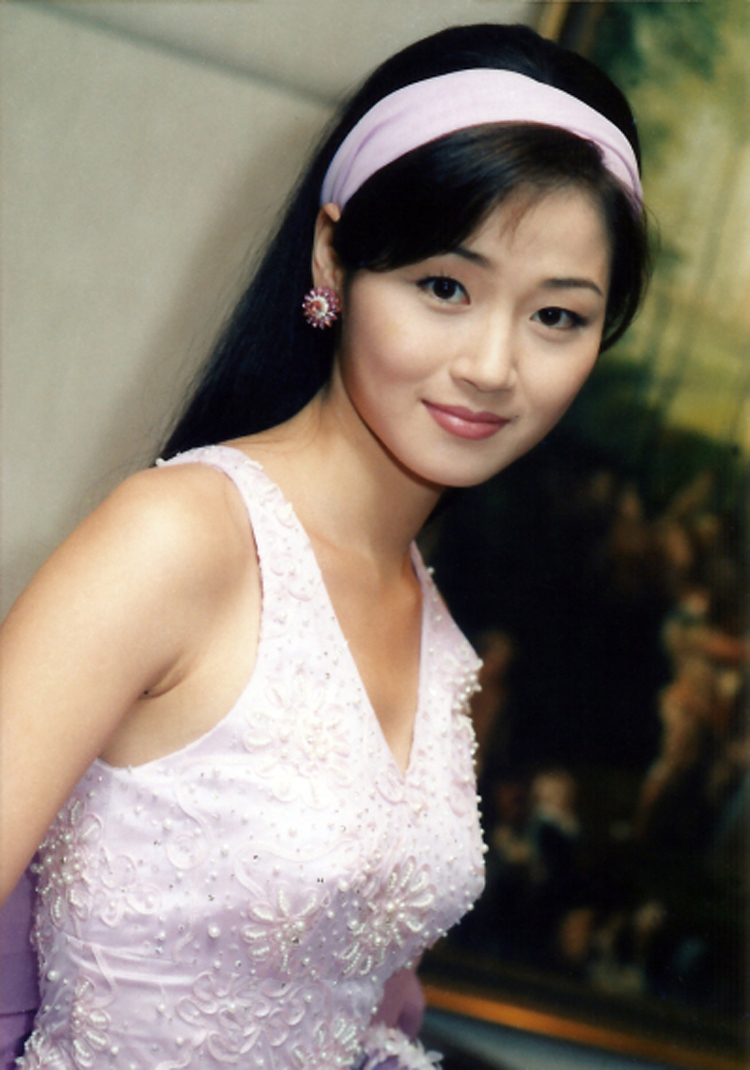 林黛玉|别再“丑化”单眼皮女生了！这6位女星不割双眼皮，照样是大美人