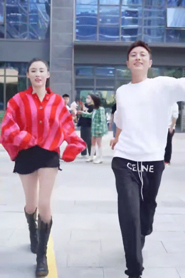 |张柏芝用实力说话事业步步攀升，和前夫谢霆锋比十年命运大逆转！