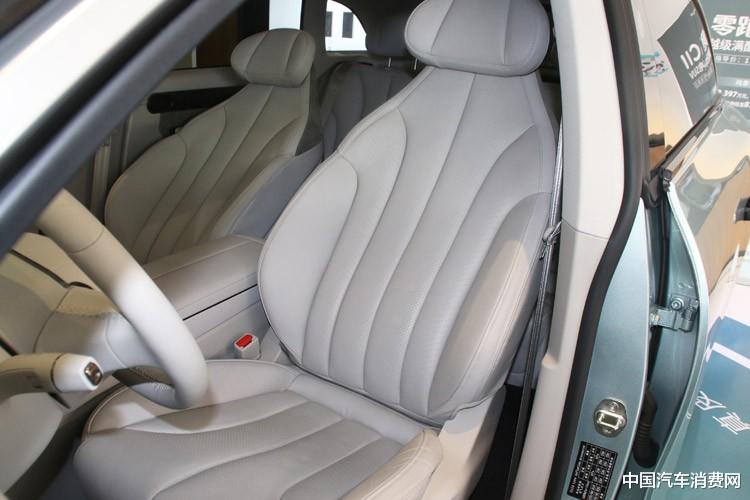 好看智能还新颖  到店体验零跑C11