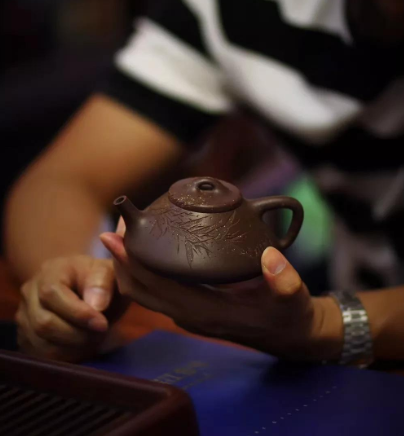 |买紫砂壶切忌贪便宜......