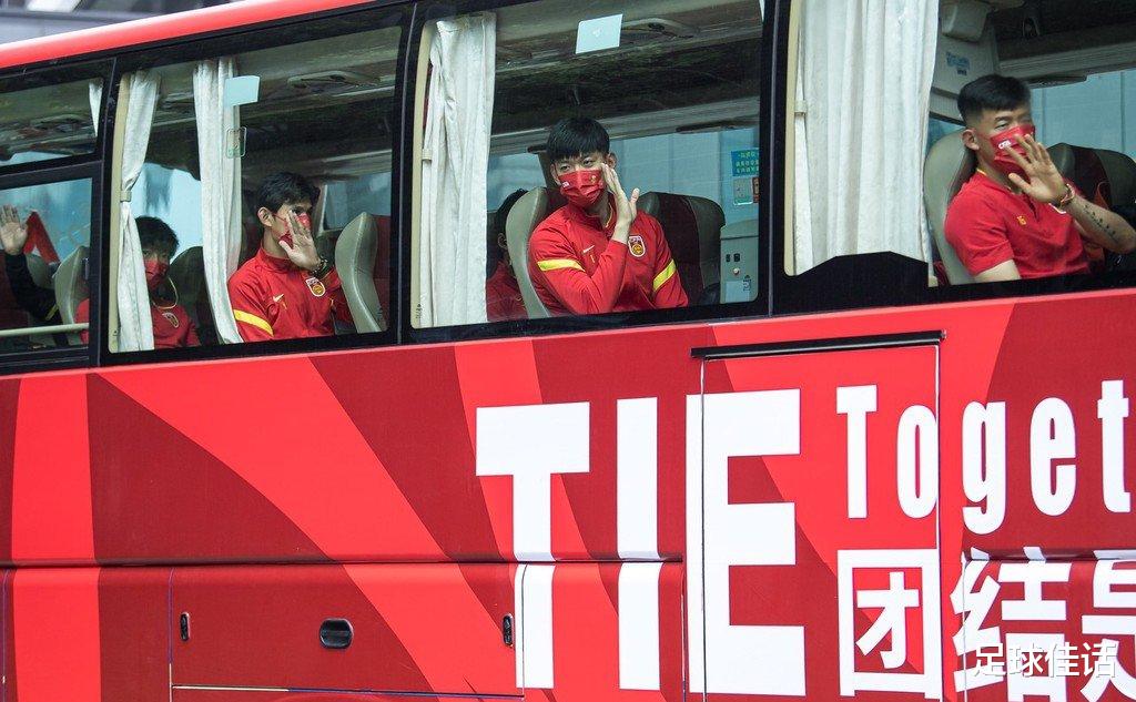 菲律宾队|国足危险！菲律宾紧急召回德甲前锋，首战则成双方生死战