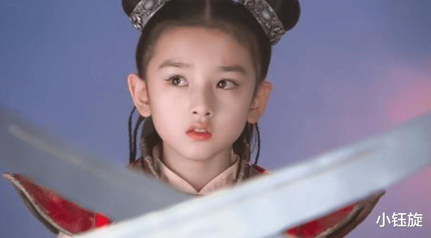 刘銮雄|“古灵精怪”宋祖儿：曾虚晃李飞一枪拿资源，后又因某伟卷进丑闻