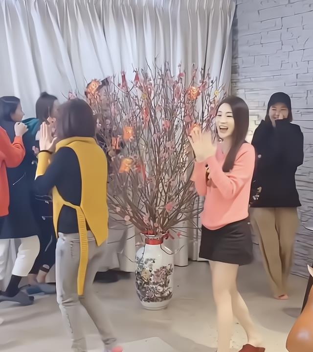 林夏薇|林峰堂妹爆冷夺视后,15亿豪宅曝光,陈晓为她与网友争辩