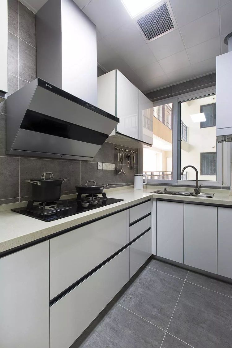 |新房简单装修一下，墙面统一涮大白，没想到这么漂亮！