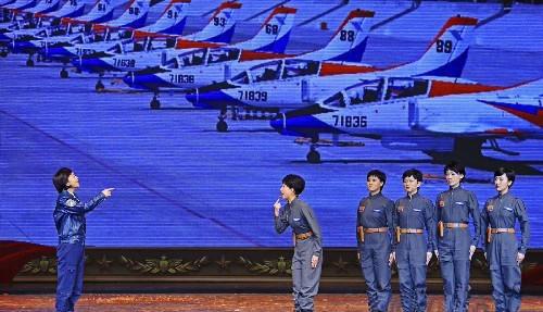 孙俪|殷桃曼妙背影刷屏全网，与此相反老搭档孙俪被评“男相”颜值下滑