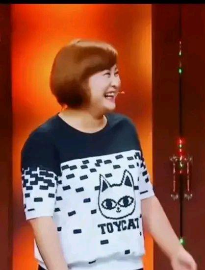 贾玲|贾玲过去和现在，变化好大