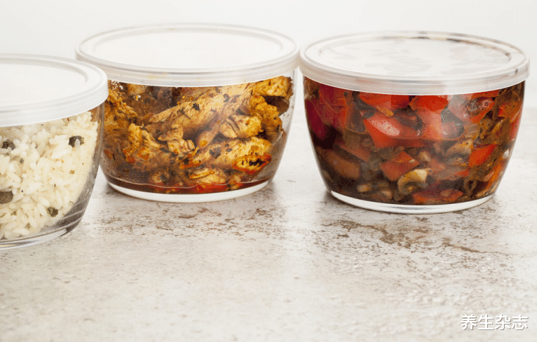 抗衰老|51岁大姐甲状腺结节恶化，医生直言：冰箱中的“结节大户”，不要贪吃了