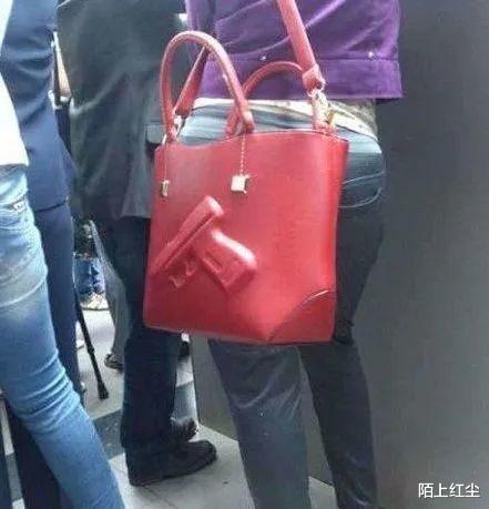 癌细胞: 我带着你奔向永生,结果你身体扛不住啊。