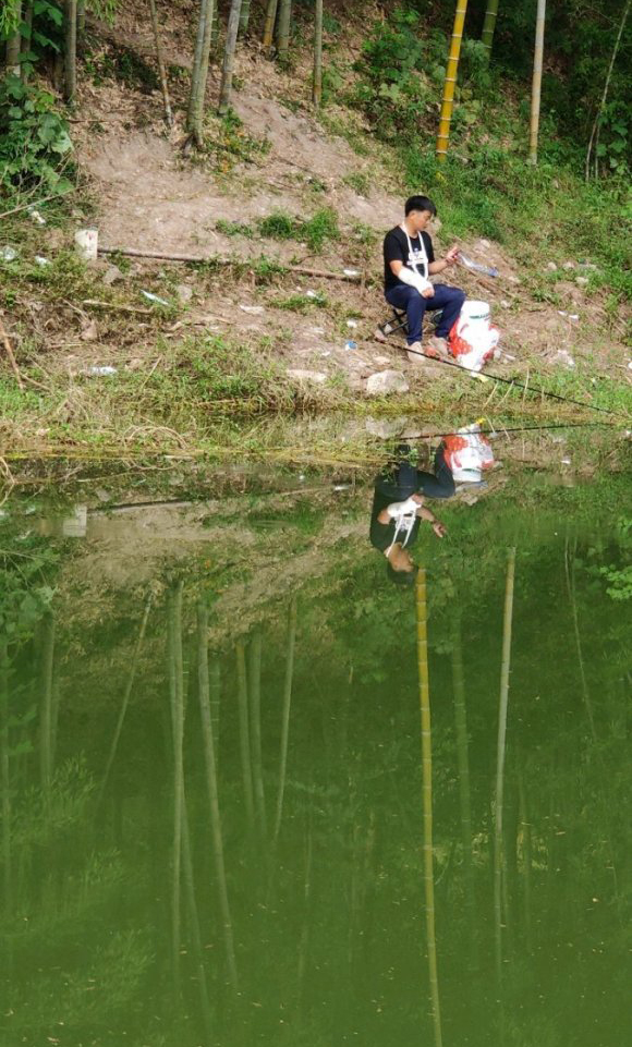 |盘点钓鱼界的狠人，对鱼狠对自己更狠，一个比一个狠